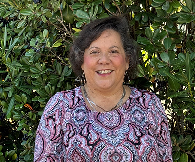 Beverley Baraniak Headshot.jpg