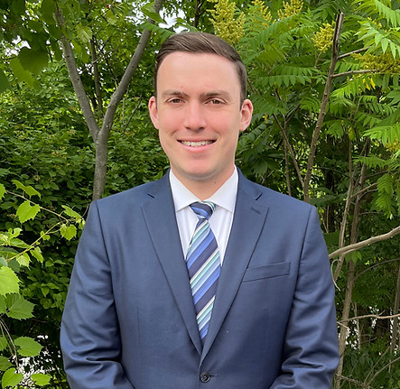 Dustin Burrows Headshot.jpg