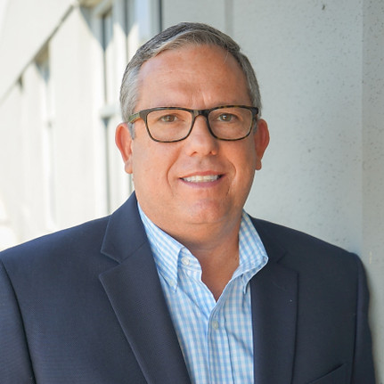 Graylon Scott headshot_edited.jpg